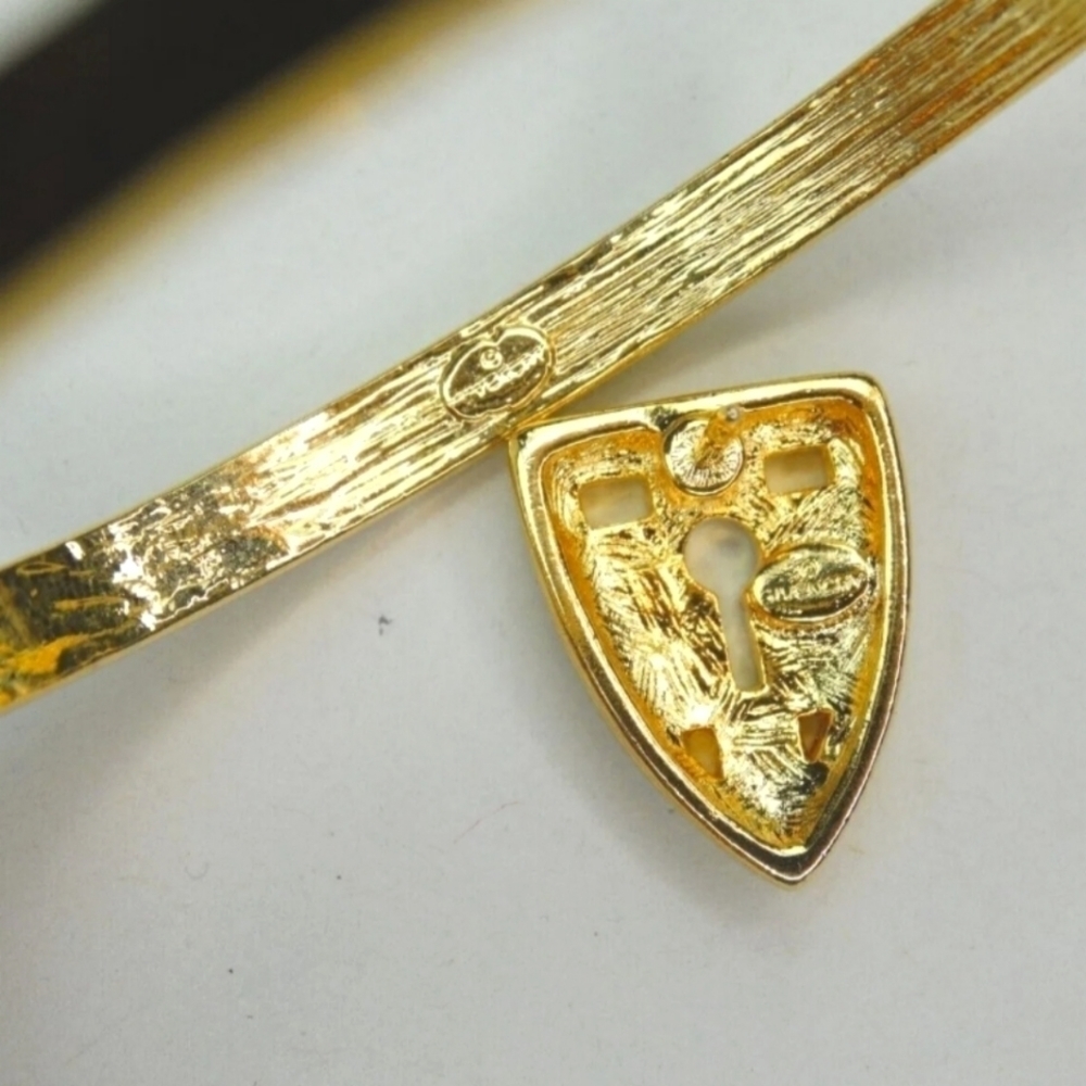 Givenchy LOGO Vintage Bracelet and Lapel Pin - Picture 6 of 7